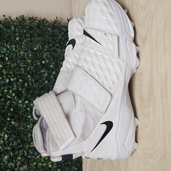 Nike White and Black High-Top Cleats - Picture 1 of 5